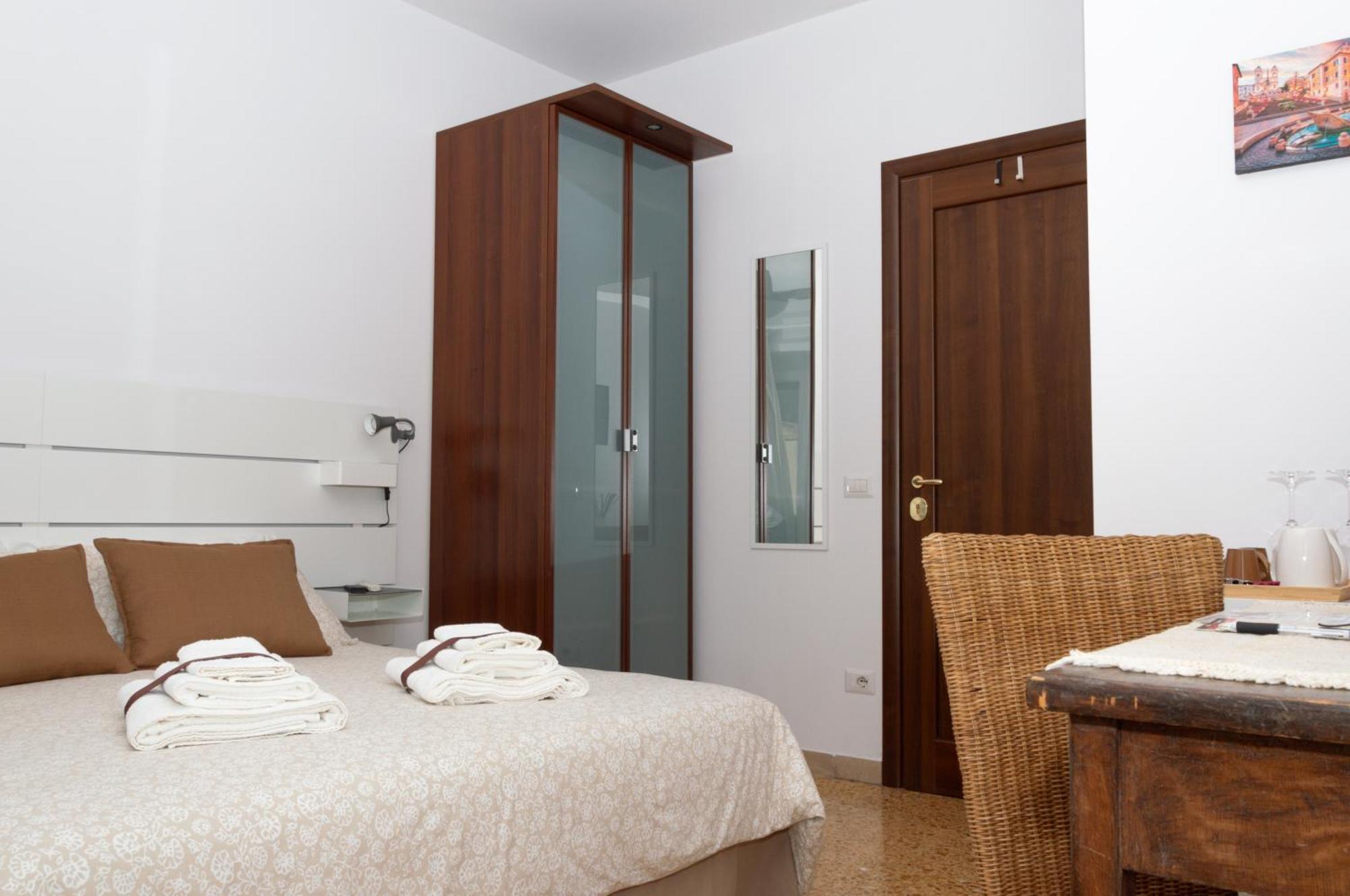 Testaccio Xix-Xxv Bed And Breakfast Rome Bagian luar foto