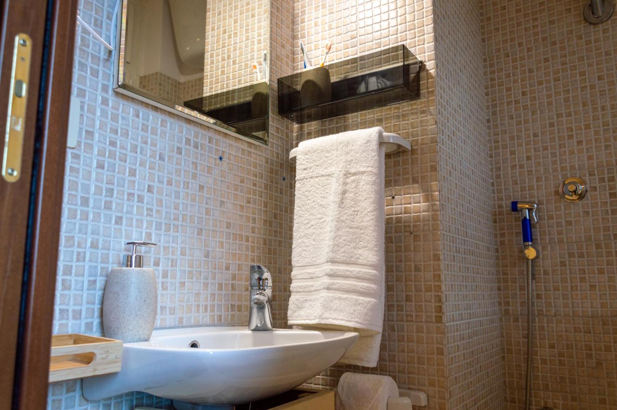 Testaccio Xix-Xxv Bed And Breakfast Rome Bagian luar foto