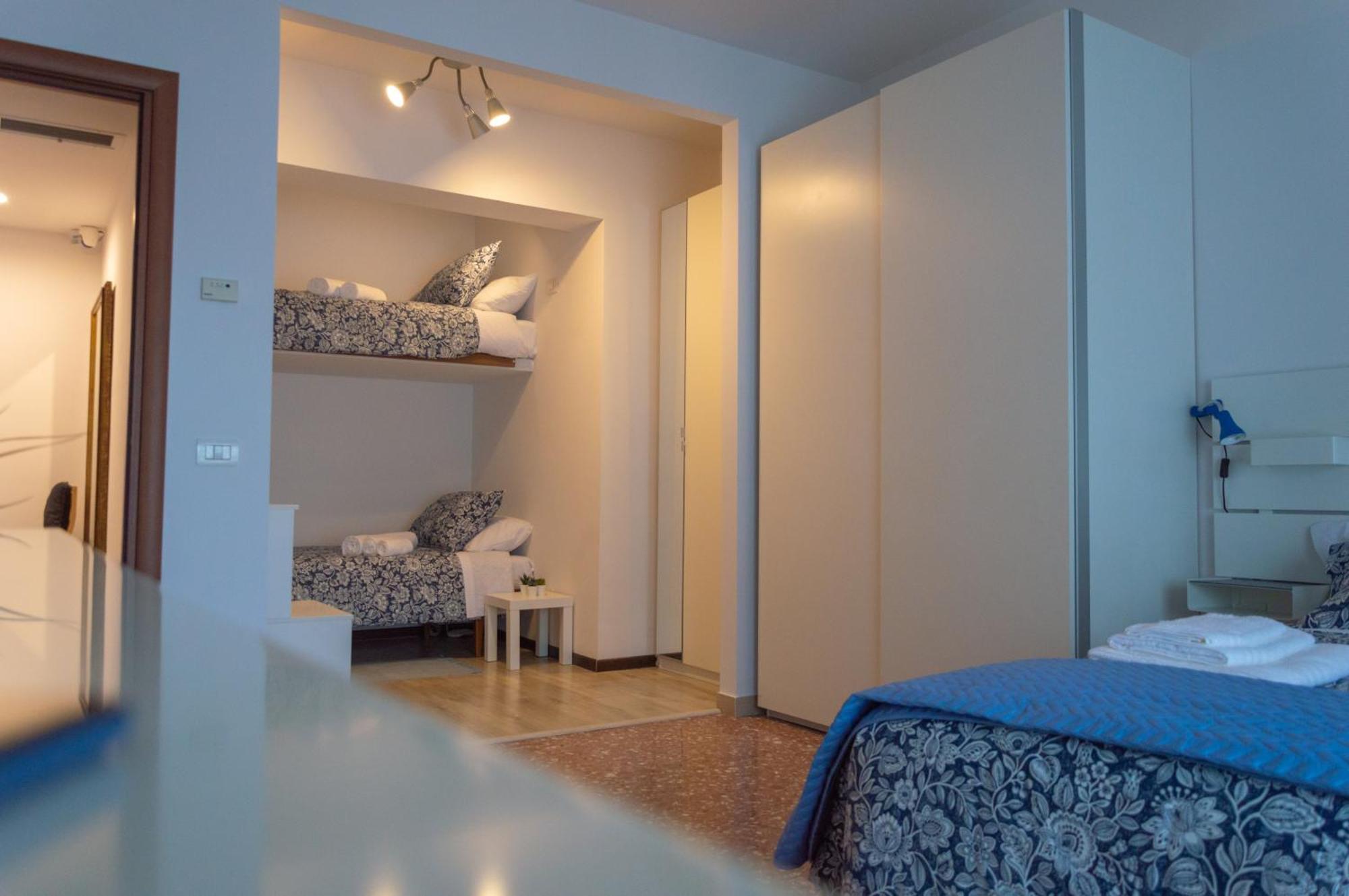 Testaccio Xix-Xxv Bed And Breakfast Rome Bagian luar foto
