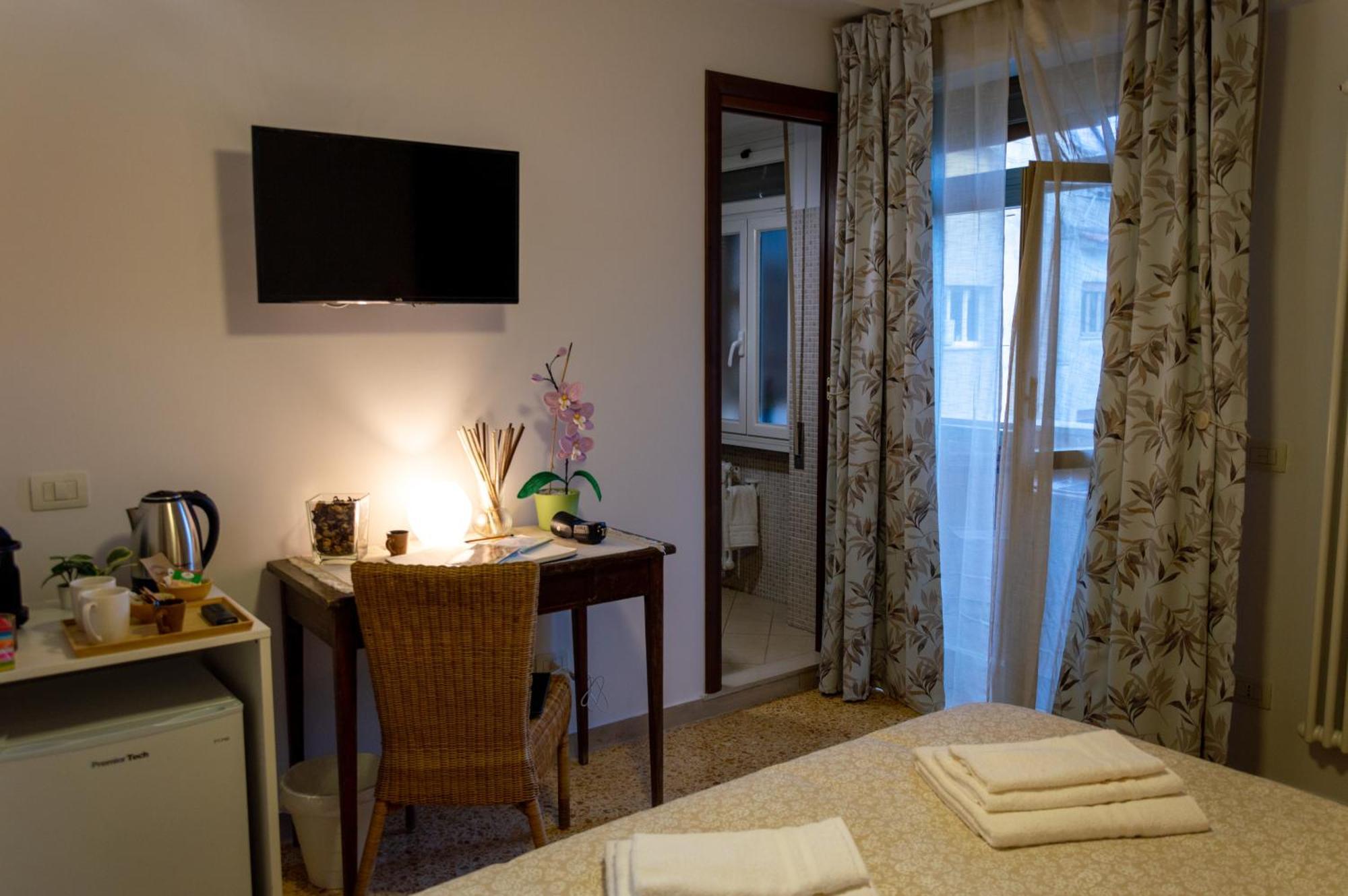 Testaccio Xix-Xxv Bed And Breakfast Rome Bagian luar foto